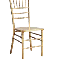 Location de chaise tiffany dorée pour événements